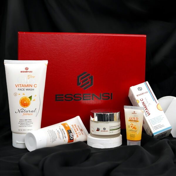 Beauty Box : Vitamin C Serum + Vitamin C Facewash + Sunblock SPF 50 + Saffronshine Beauty Cream